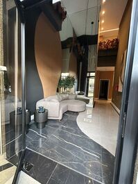 NEW APARTMENT, 2 BEDROOMS, SUITES, ELEVATOR, 60 METERS FROM THE SEA, MAXIMUM 5 PEOPLE.