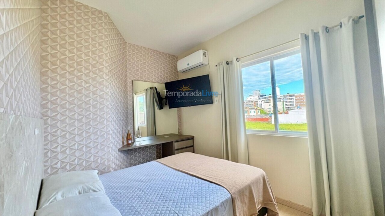 Apartamento para aluguel de temporada em Bombinhas (Praia de Bombas)