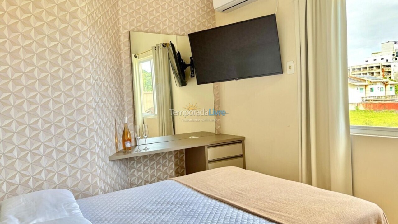 Apartamento para aluguel de temporada em Bombinhas (Praia de Bombas)