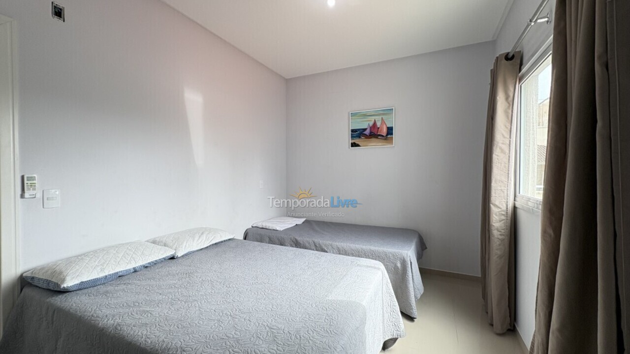 Apartment for vacation rental in Bombinhas (Praia de Bombas)