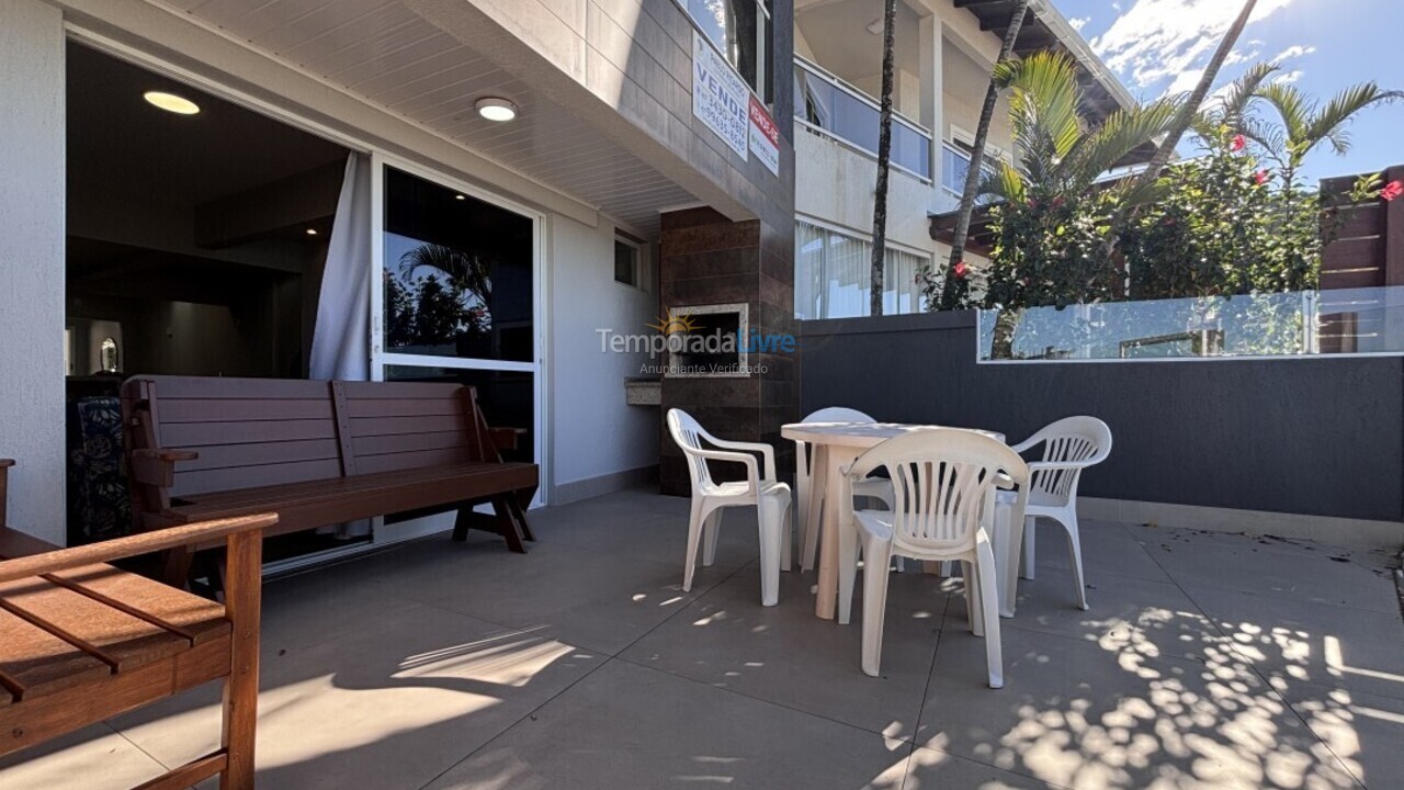 House for vacation rental in Bombinhas (Praia de Bombas)