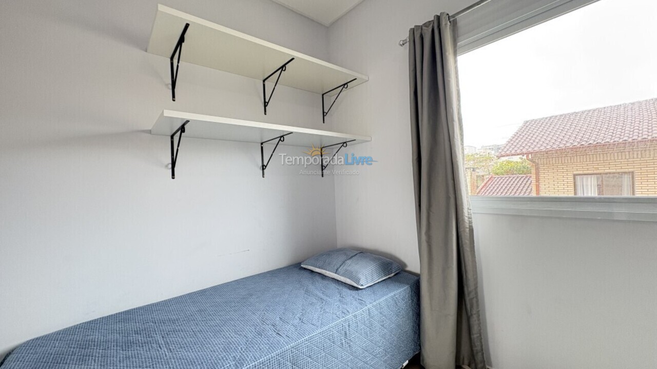 Apartment for vacation rental in Bombinhas (Praia de Bombas)