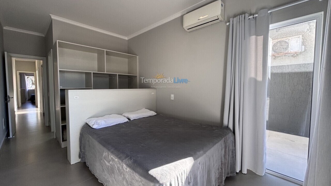 House for vacation rental in Bombinhas (Praia de Bombas)