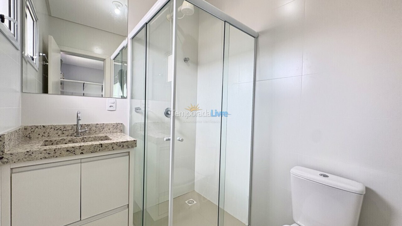 Apartment for vacation rental in Bombinhas (Praia de Bombas)