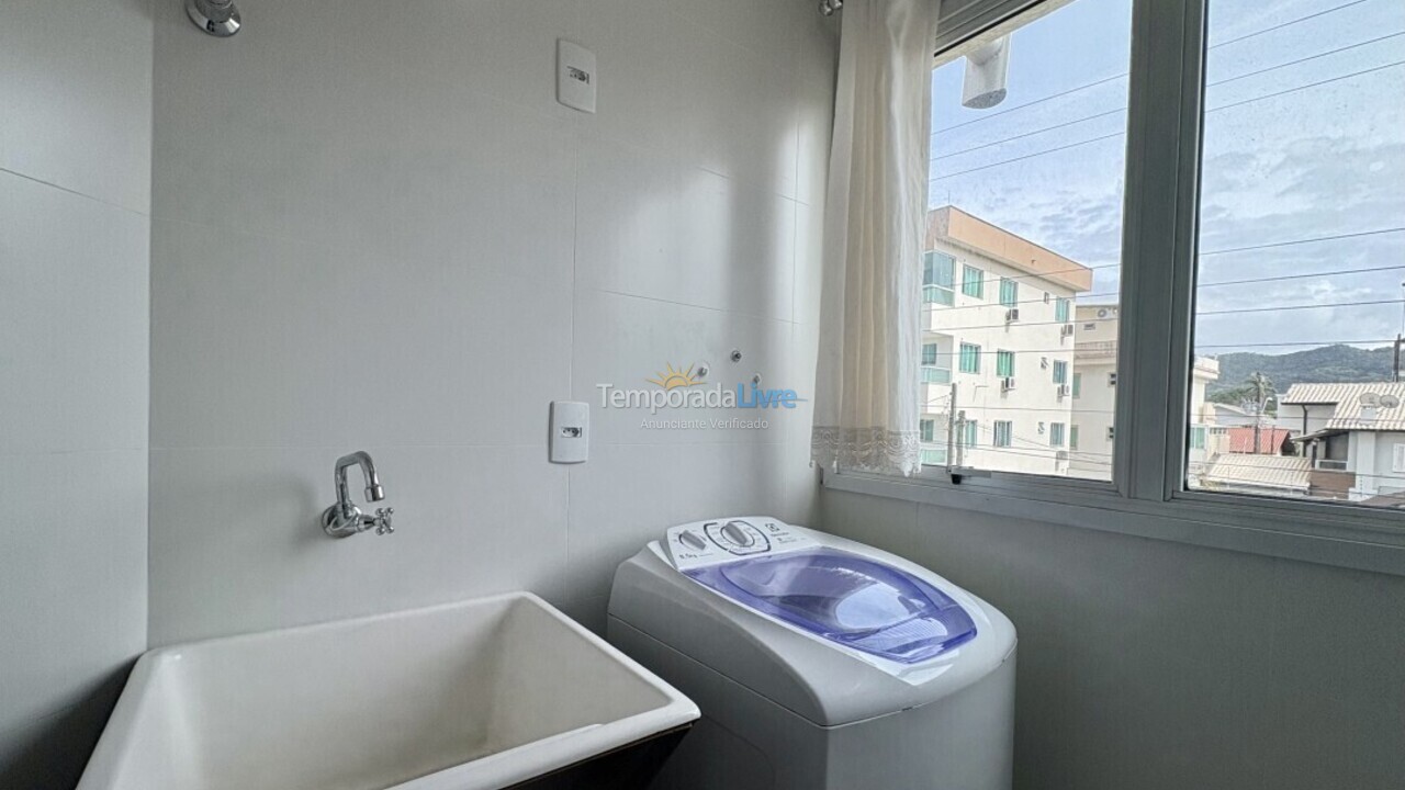 Apartment for vacation rental in Bombinhas (Praia de Bombas)