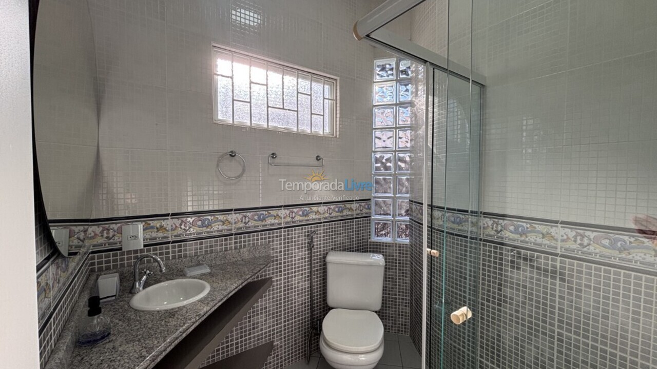 House for vacation rental in Bombinhas (Praia de Bombas)