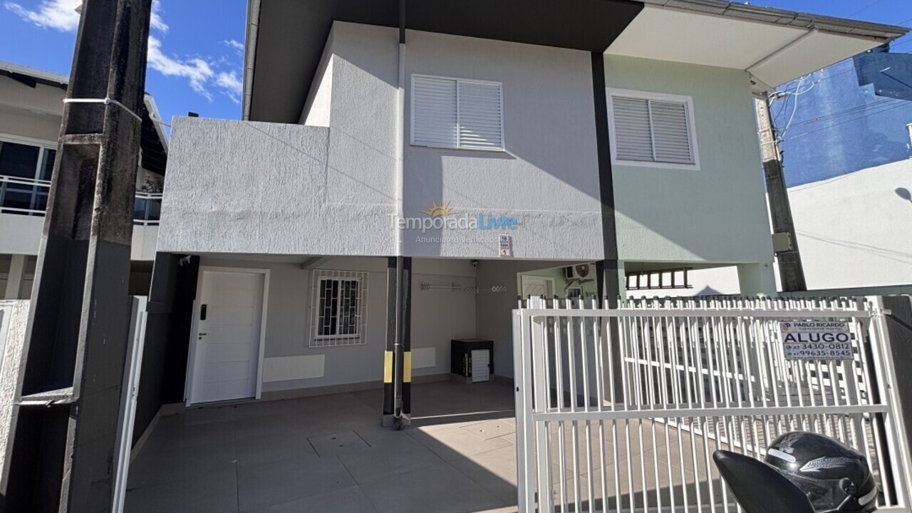 House for vacation rental in Bombinhas (Praia de Bombas)