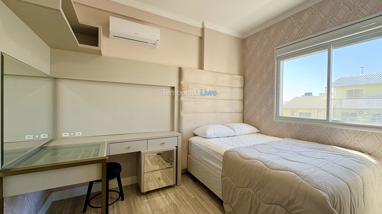 Apartamento para alquiler de vacaciones em Bombinhas (Praia de Bombas)