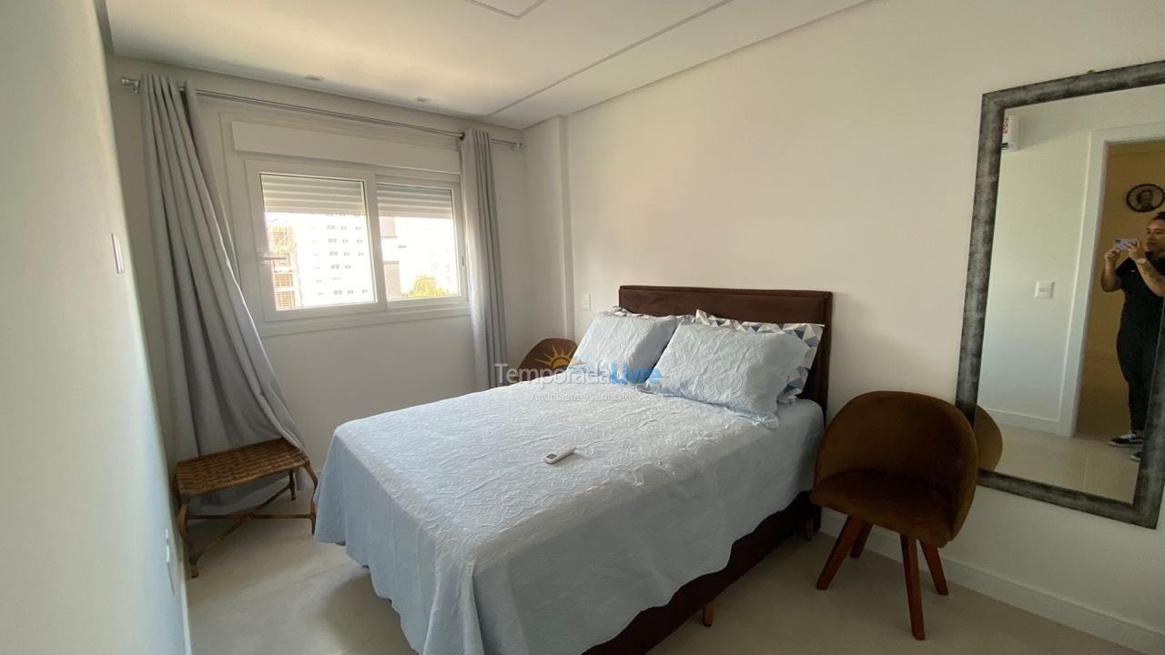 Apartamento para aluguel de temporada em Capão da Canoa (Zona Nova)