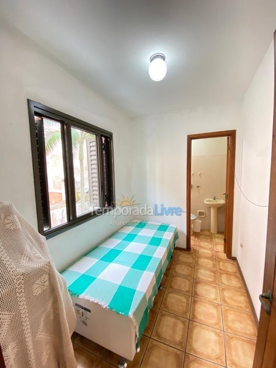 Apartamento para aluguel de temporada em Capão da Canoa (Centro)