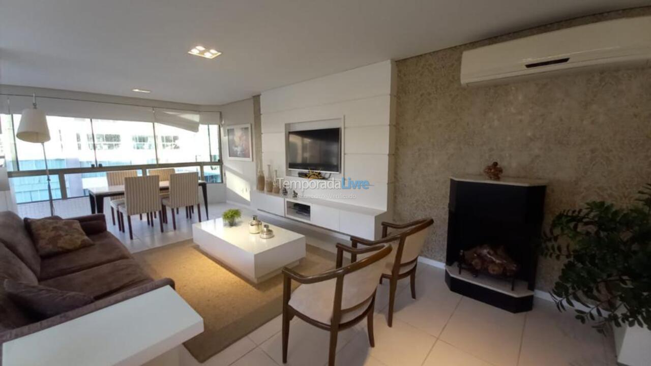 Apartamento para aluguel de temporada em Capão da Canoa (Navegantes)