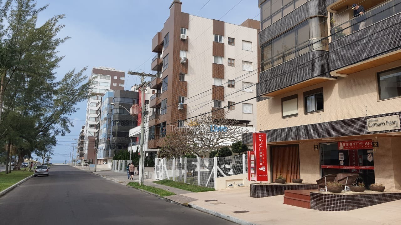 Apartamento para aluguel de temporada em Capão da Canoa (Centro)