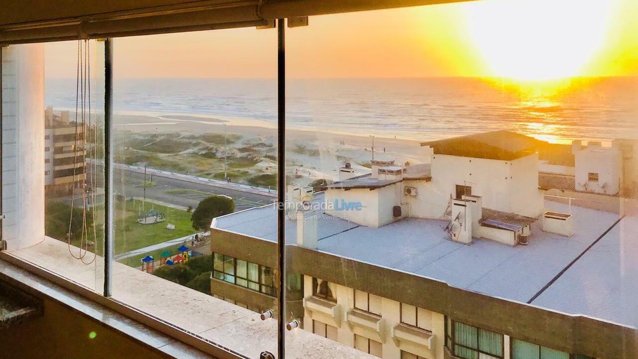 Apartamento para aluguel de temporada em Capão da Canoa (Navegantes)