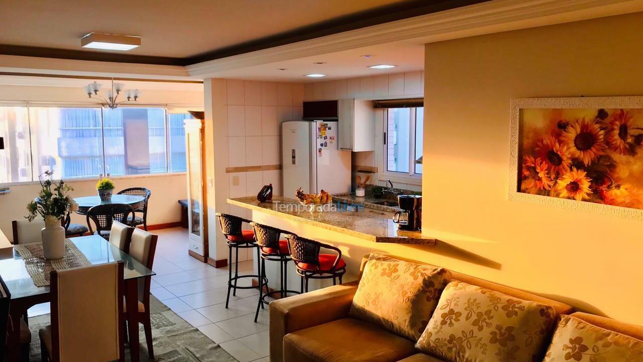 Apartamento para aluguel de temporada em Capão da Canoa (Navegantes)