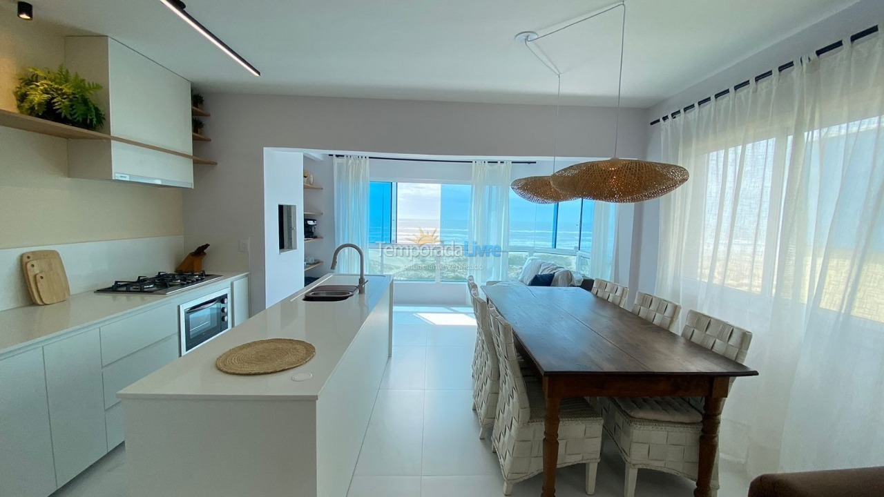 Apartamento para aluguel de temporada em Capão da Canoa (Navegantes)