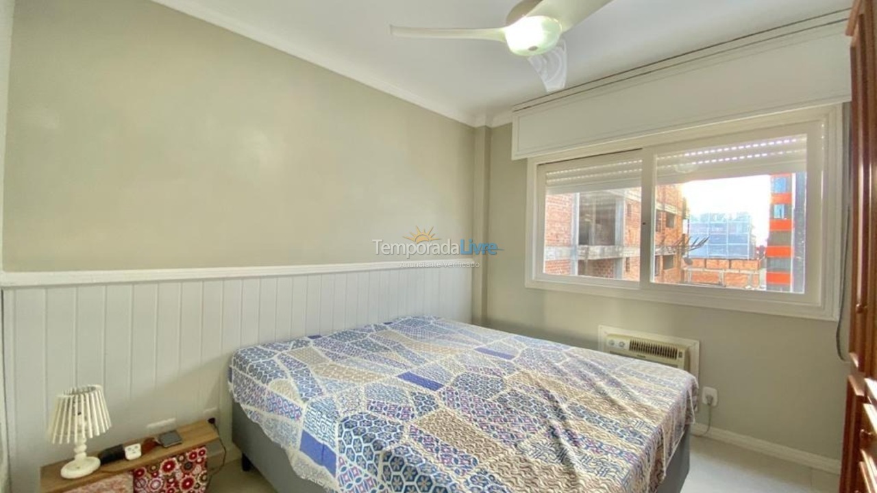 Apartamento para aluguel de temporada em Capão da Canoa (Zona Nova)