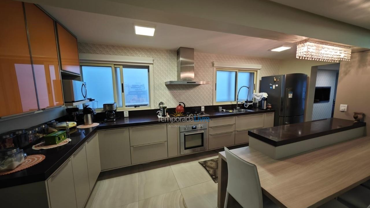 Apartamento para aluguel de temporada em Capão da Canoa (Navegantes)