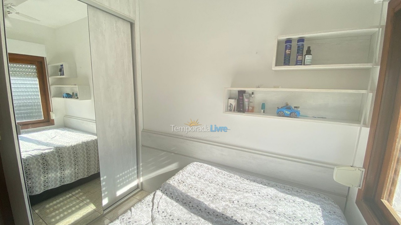 Apartamento para aluguel de temporada em Capão da Canoa (Centro)