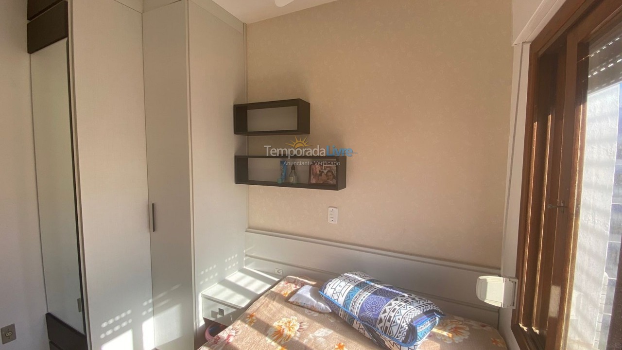 Apartamento para aluguel de temporada em Capão da Canoa (Centro)