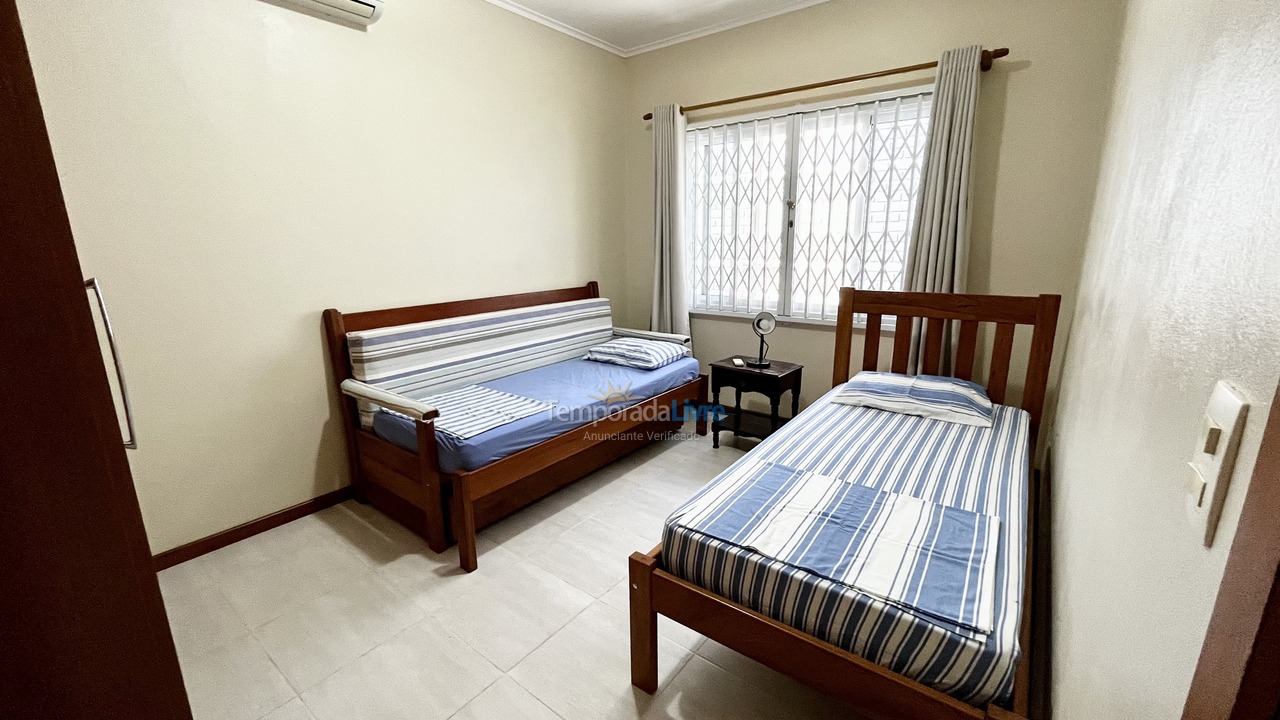 Casa para alquiler de vacaciones em Florianópolis (Praia da Lagoinha)