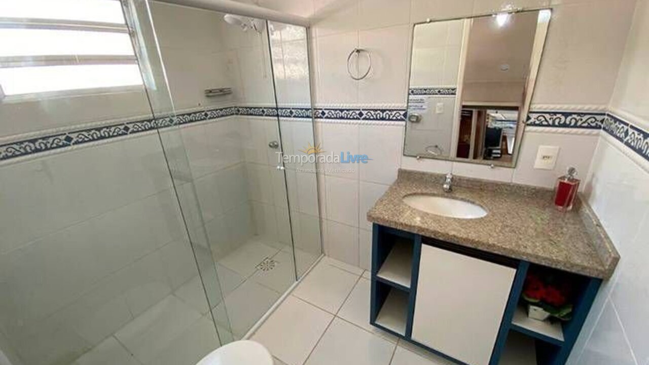 Casa para aluguel de temporada em Bombinhas (Praia de Bombas)