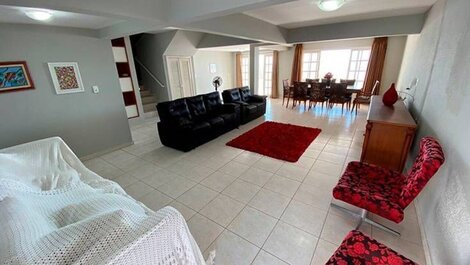 CASA BEIRA MAR 4 SUÍTES