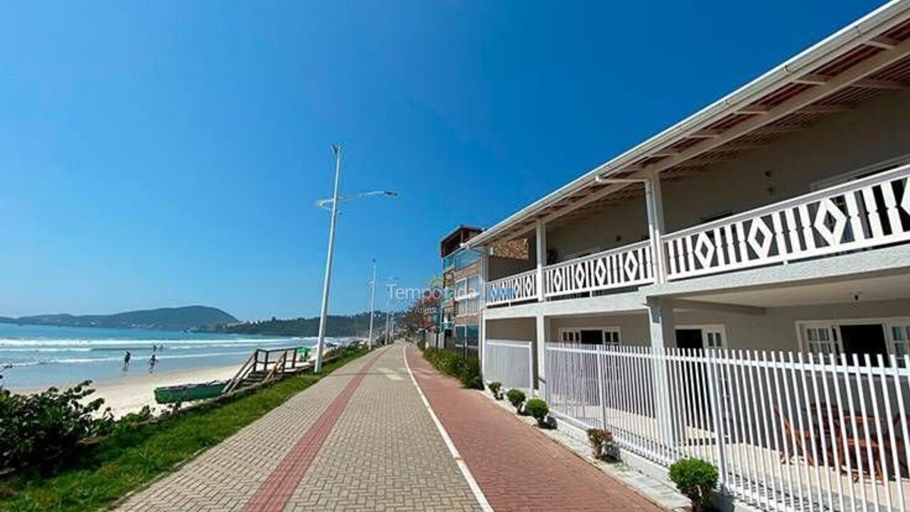 Casa para aluguel de temporada em Bombinhas (Praia de Bombas)
