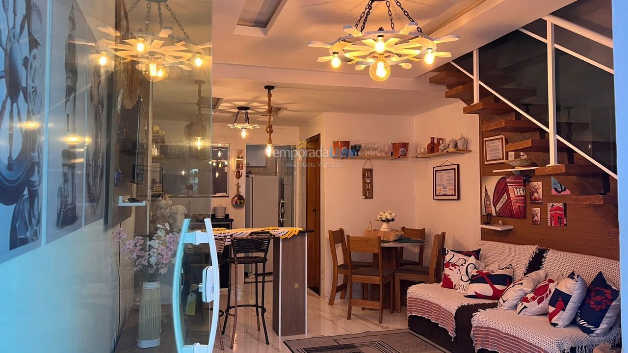 Casa para aluguel de temporada em Cabo Frio (Bairro Caminho de Buzios)