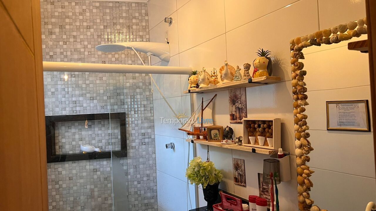 Casa para aluguel de temporada em Cabo Frio (Bairro Caminho de Buzios)