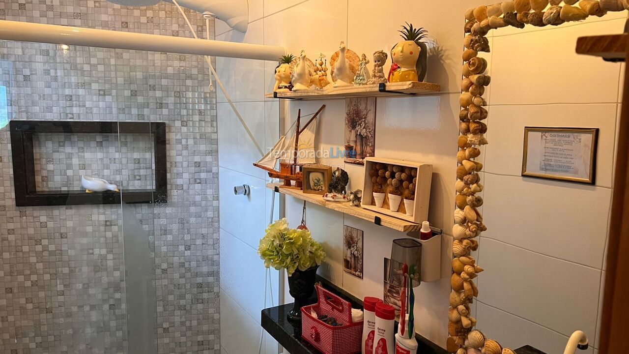 Casa para aluguel de temporada em Cabo Frio (Bairro Caminho de Buzios)