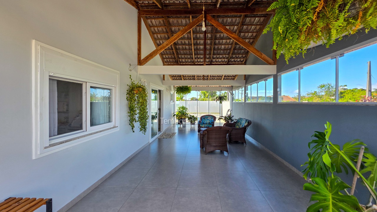Casa para aluguel de temporada em São Francisco do Sul (Ubatuba)