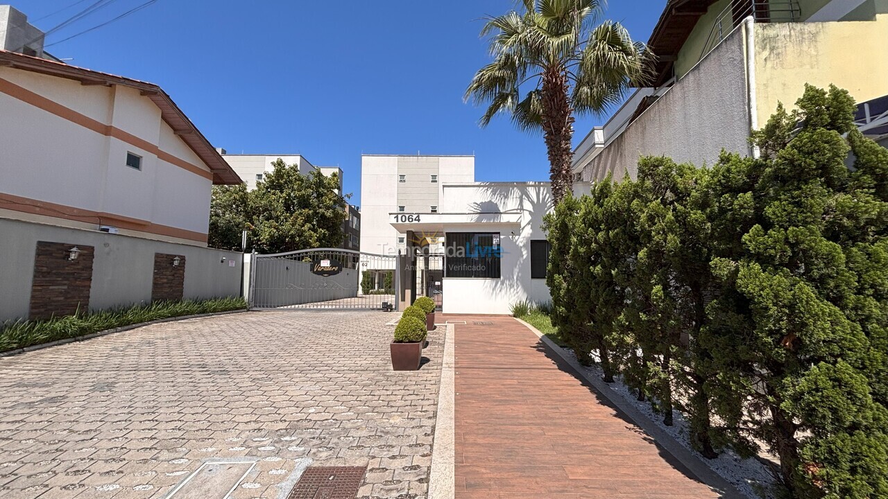 Apartamento para alquiler de vacaciones em Bombinhas (Praia de Bombas)