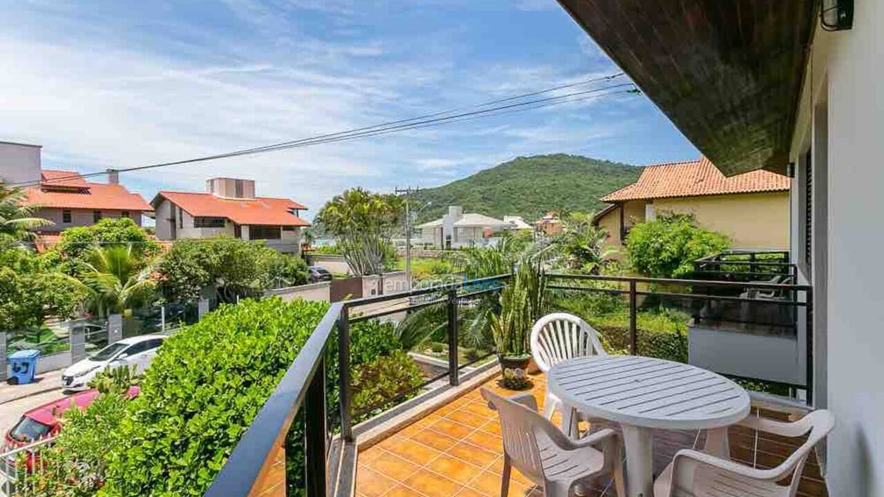 Casa para aluguel de temporada em Florianópolis (Praia Brava)