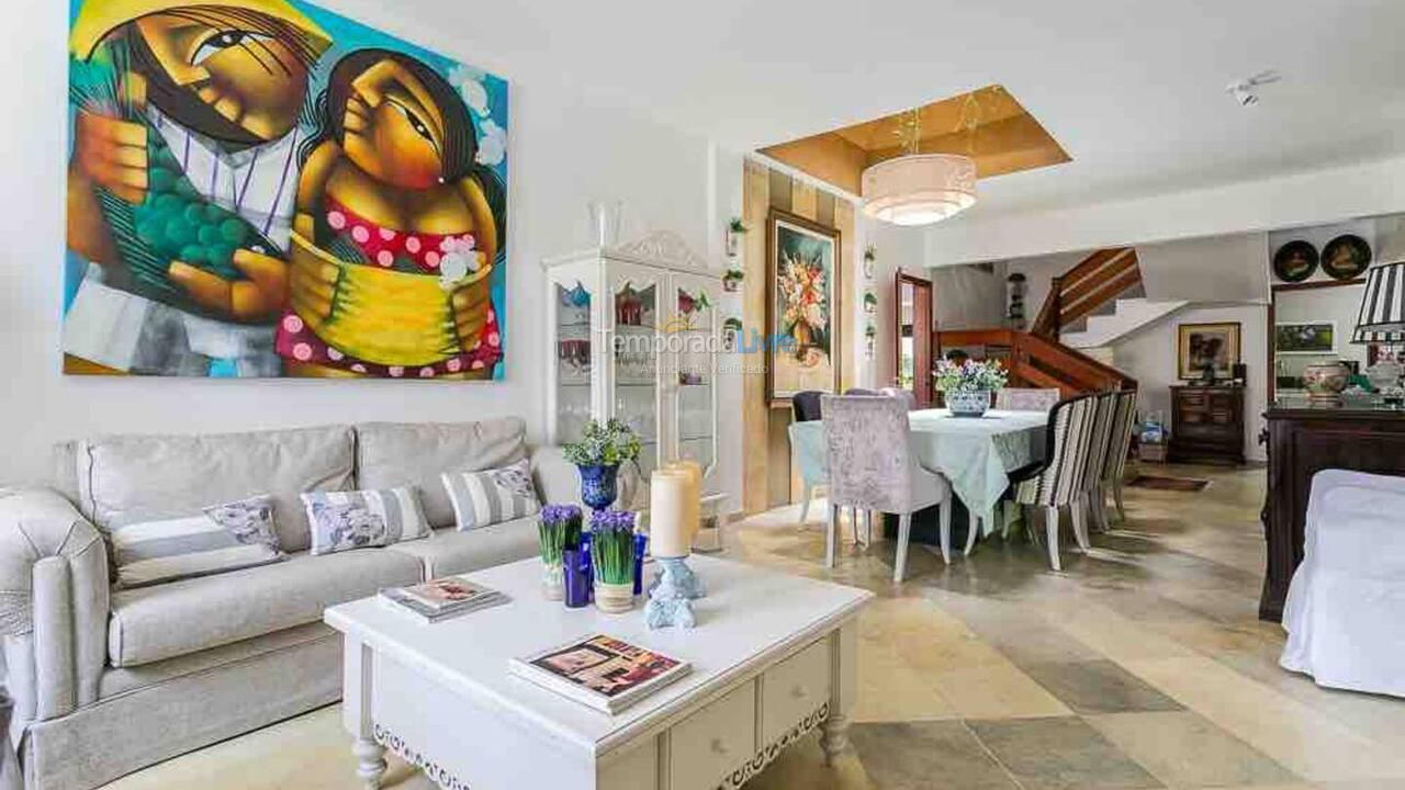 Casa para aluguel de temporada em Florianópolis (Praia Brava)