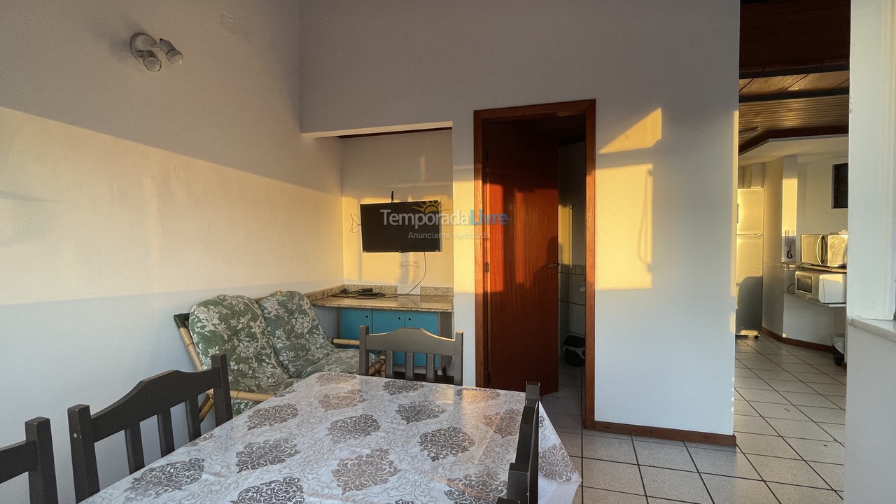 Apartamento para aluguel de temporada em Florianopolis (Praia dos Ingleses)