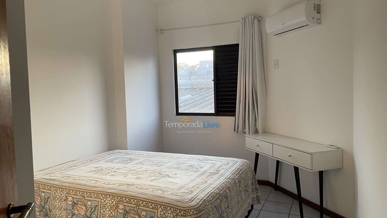 Apartamento para aluguel de temporada em Florianopolis (Praia dos Ingleses)