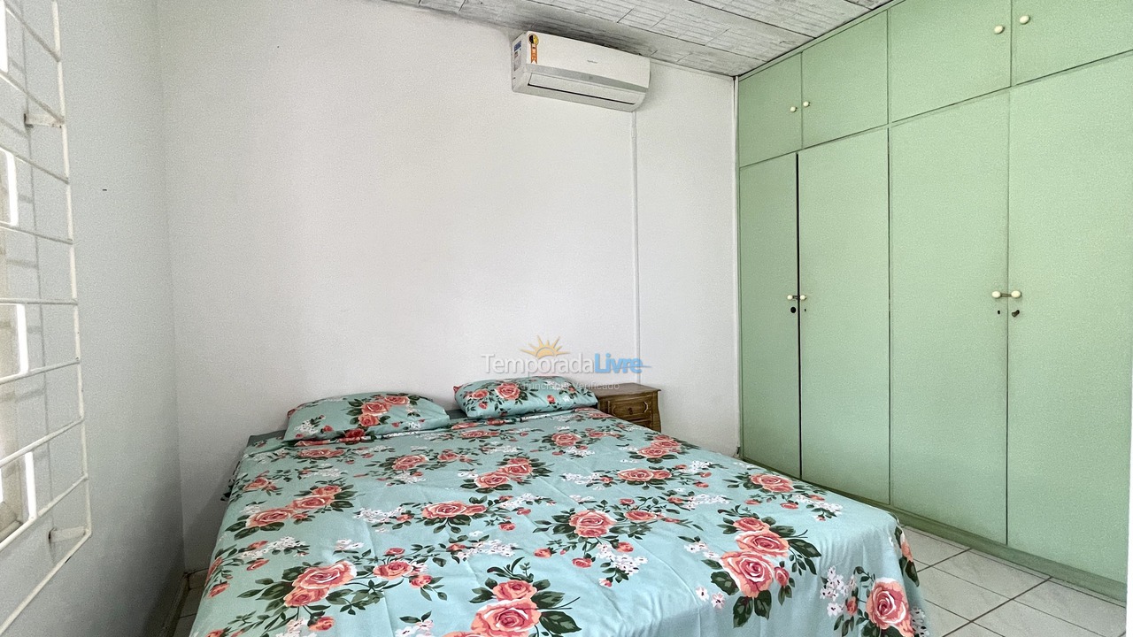 Casa para aluguel de temporada em Florianopolis (Canasvieiras)