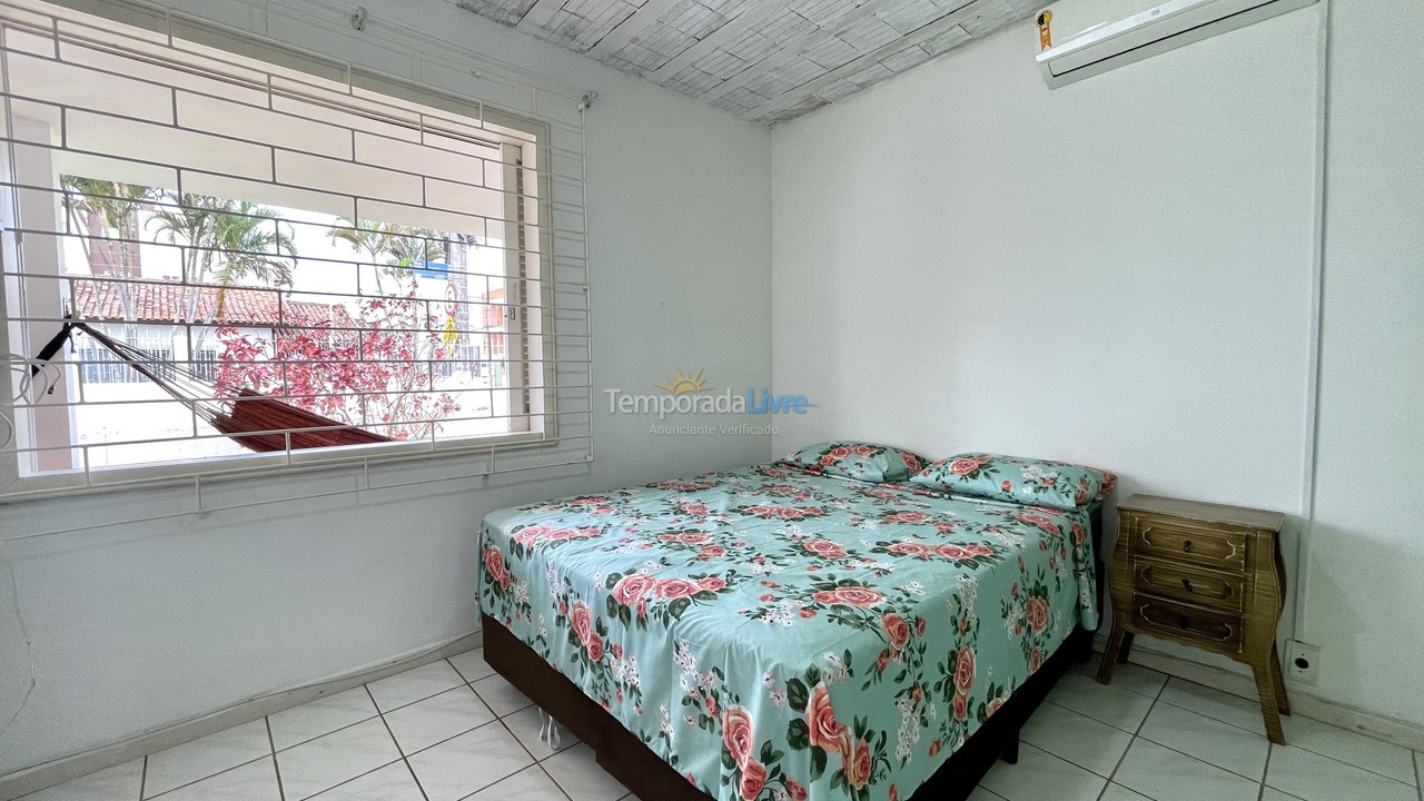 Casa para aluguel de temporada em Florianopolis (Canasvieiras)