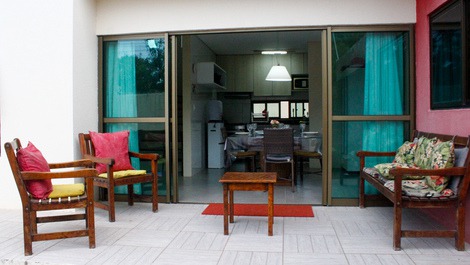 No início da tarde essa área é sombra devido à inclinação das telhas.