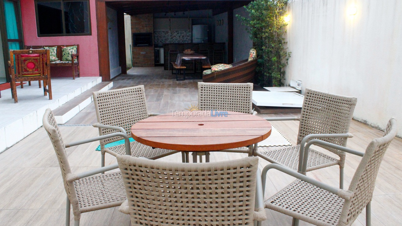 Casa para aluguel de temporada em Tamandaré (Campas)