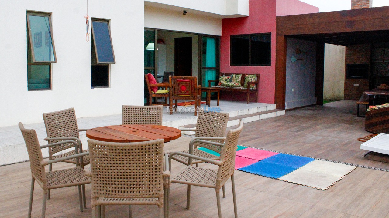 Casa para aluguel de temporada em Tamandaré (Campas)