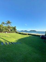 High-end house on the sand in a condominium on Juquehy beach CA0020