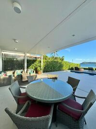 High-end house on the sand in a condominium on Juquehy beach CA0020