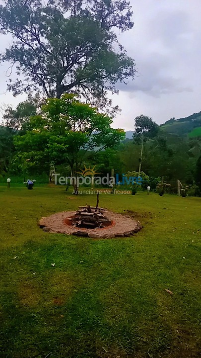 Casa para aluguel de temporada em São José dos Campos (Sao Francisco Xavier)