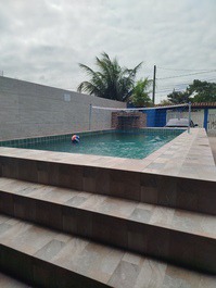 Casa em Mongagua próximo a Plataforma de Pesca