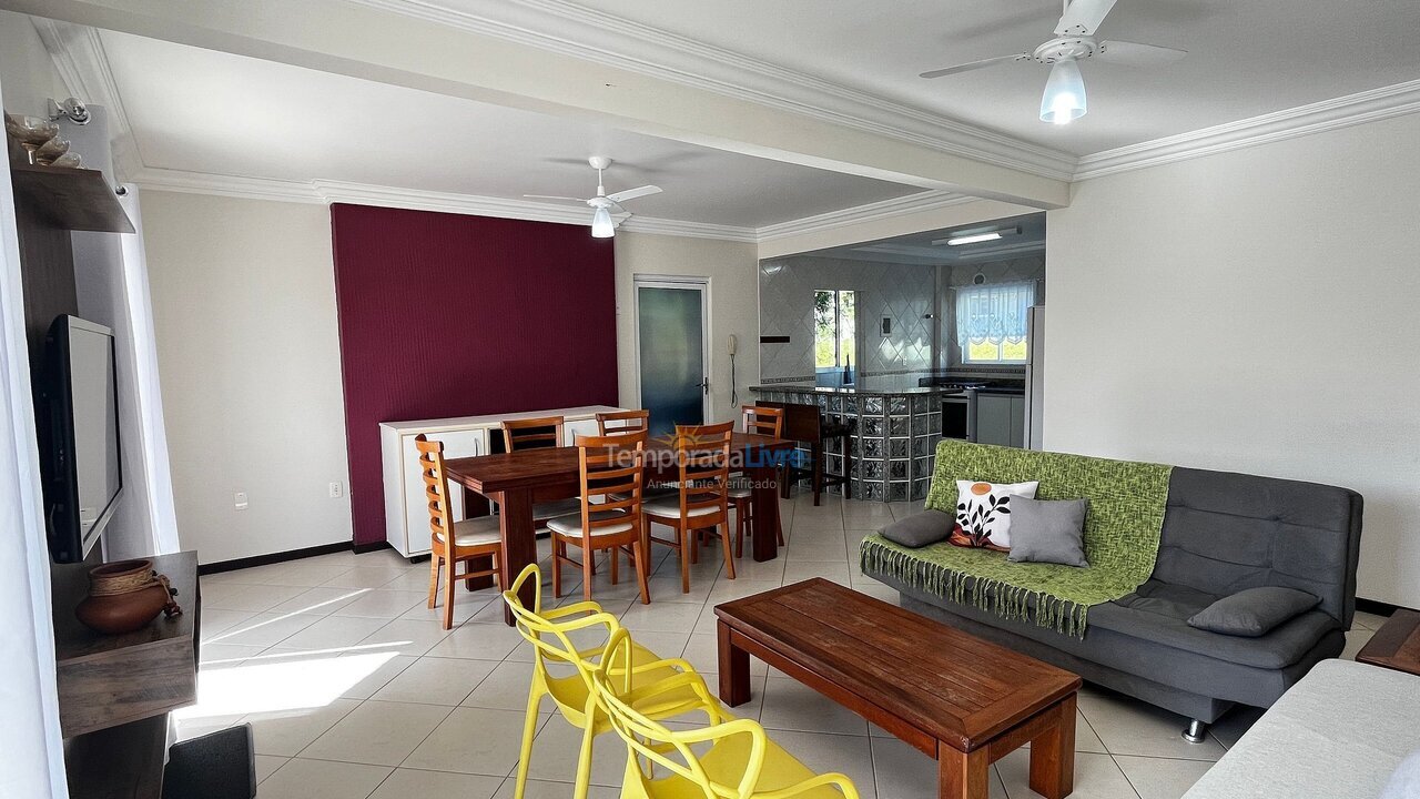 Apartamento para aluguel de temporada em Bombinhas (Praia de Bombinhas)