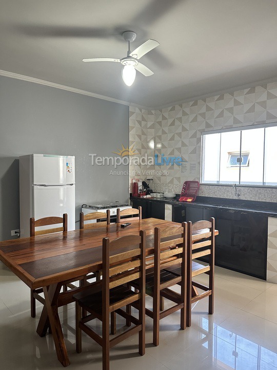 Apartamento para alquiler de vacaciones em Ubatuba (Praia Grande)