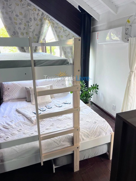 Casa para aluguel de temporada em Palhoça (Guarda do Embaú)