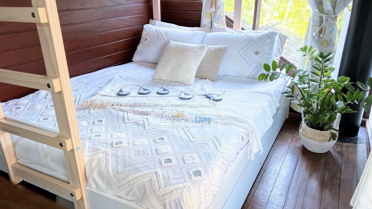 Casa para aluguel de temporada em Palhoça (Guarda do Embaú)