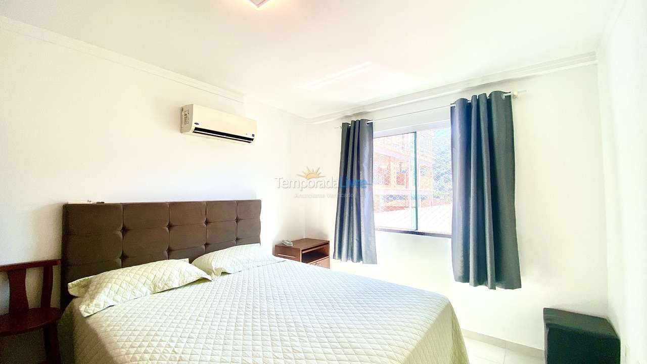 Apartamento para aluguel de temporada em Bombinhas (Praia de Bombas)